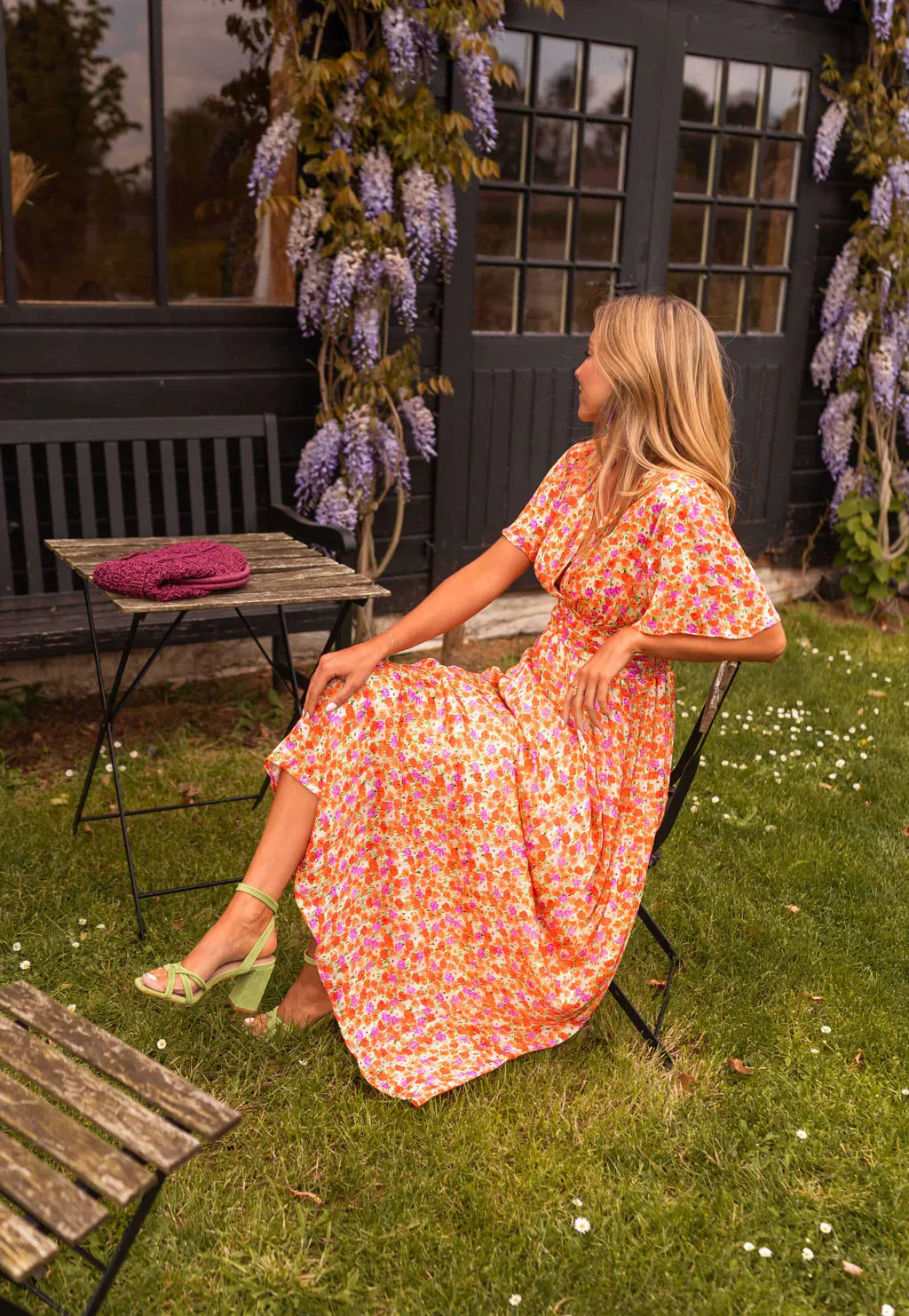 Long Dress with Floral Print and Defined Waist for Women | Ideal for Summer