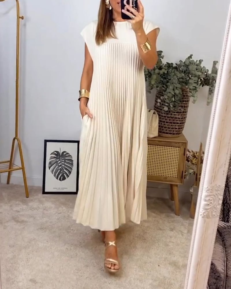 Sleeveless Long Pleated Dress for Women | Ideal for Everyday Wear