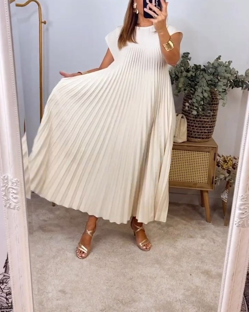 Sleeveless Long Pleated Dress for Women | Ideal for Everyday Wear