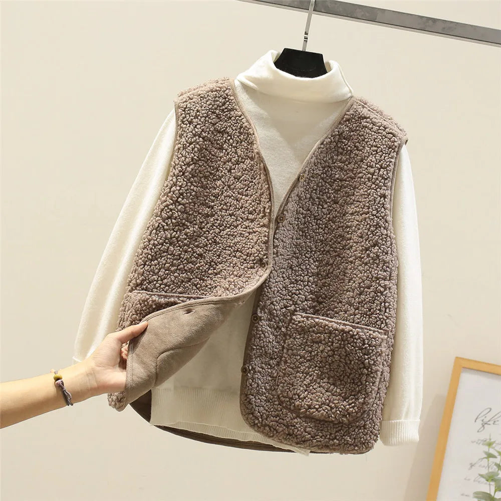 Sherpa Fleece Sleeveless Vest with Sheepskin Effect for Women