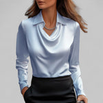 Chemisier col drapé en satin pour femmes - Emilia Lane