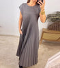 Robe Longue Plissée sans Manches pour Femme | Idéale pour le Quotidien - Emilia Lane