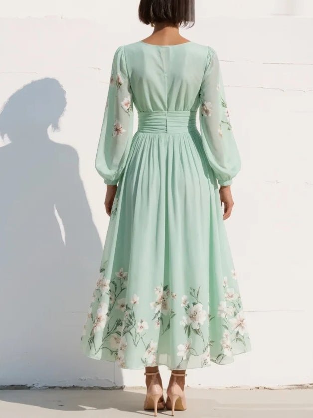 Robe Midi Plissée à Imprimé Floral et Encolure en V pour Femmes - Emilia Lane
